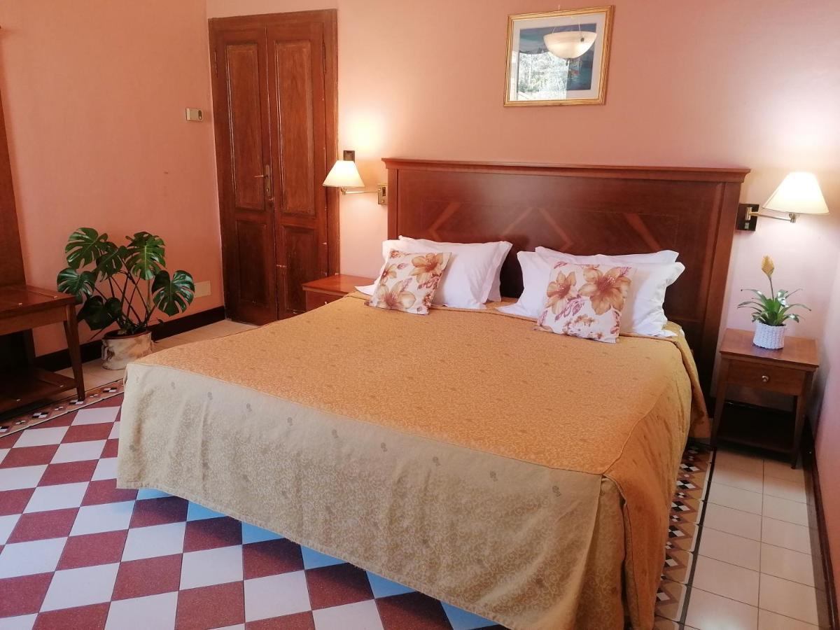 Hotel La Rondinella Cannero Riviera Dış mekan fotoğraf